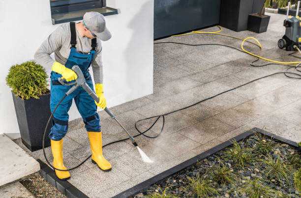 Best House Pressure Washing  in Peekskill, NY